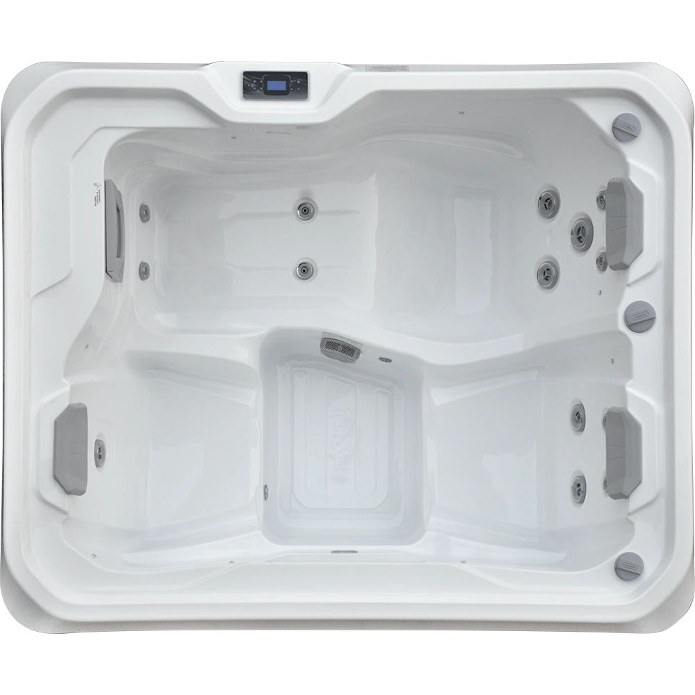 Fun for 3 - Oasis Spas Hot Tub