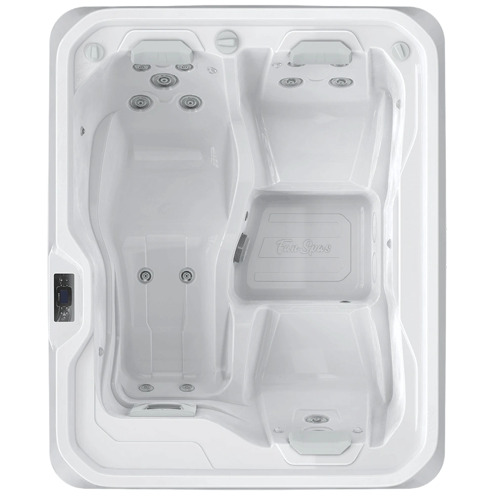 Fun for 3 - Oasis Spas Hot Tub