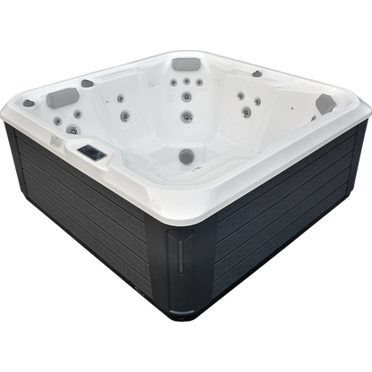 Fun for 6 - Oasis Spas Hot Tub